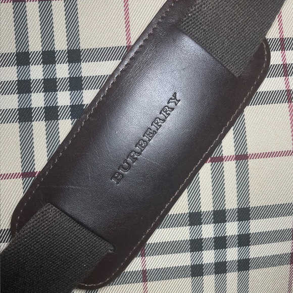 New! BURBERRY Brown House Check Canvas Tote, Iconic Plaid with Leather Handles - Picture 7 of 8